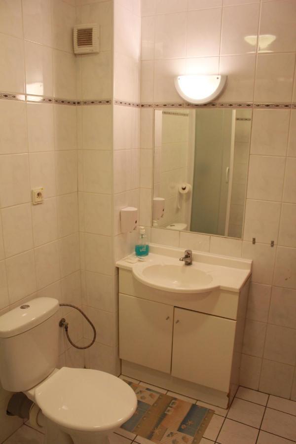Garni Hotel Anne-Mary Πιεστάνυ Εξωτερικό φωτογραφία